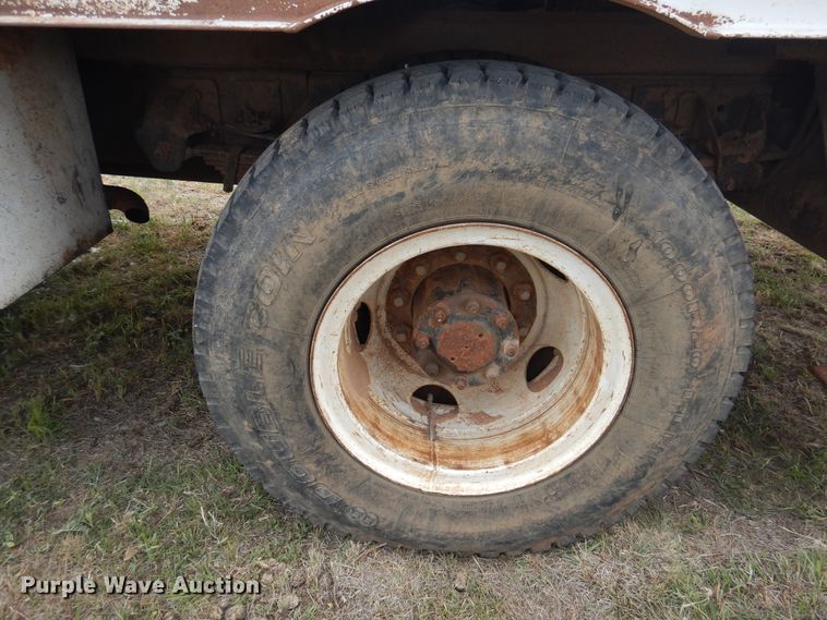 image for item DI0112 1994 Chevrolet Kodiak C5500  digger derrick truck