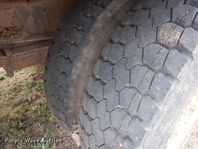 image for item DI0112 1994 Chevrolet Kodiak C5500  digger derrick truck