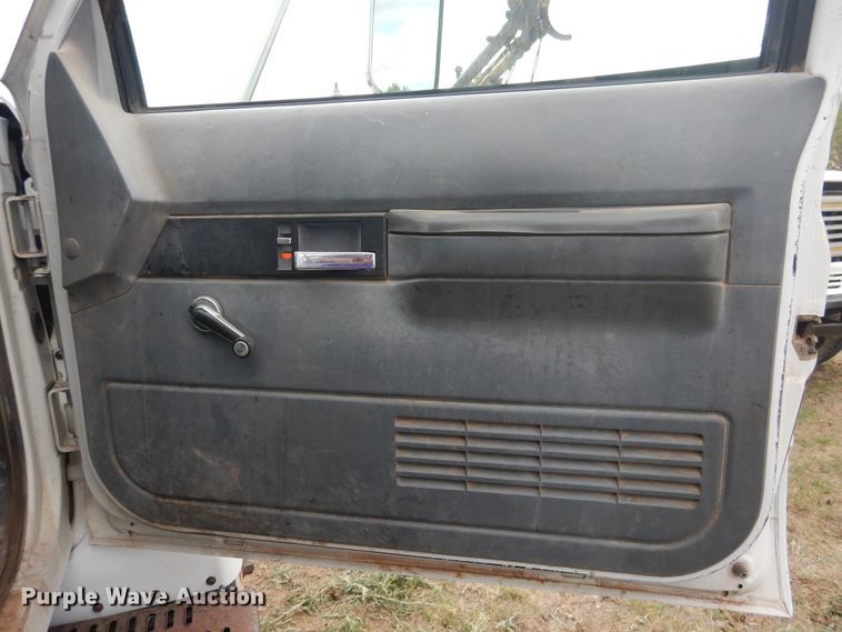 image for item DI0113 1996 Chevrolet Kodiak C6500  digger derrick truck