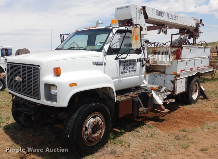 image for item DI0115 1994 Chevrolet Kodiak C5500  digger derrick truck