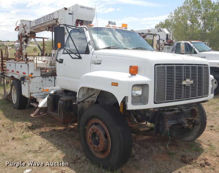 image for item DI0115 1994 Chevrolet Kodiak C5500  digger derrick truck