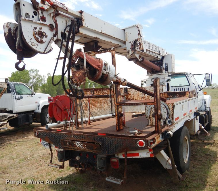 image for item DI0115 1994 Chevrolet Kodiak C5500  digger derrick truck