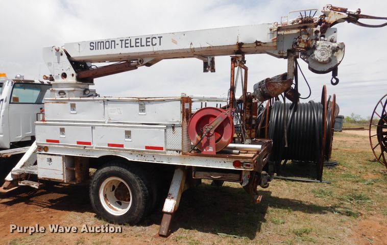 image for item DI0115 1994 Chevrolet Kodiak C5500  digger derrick truck