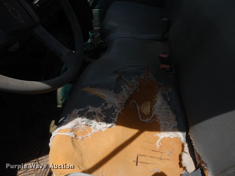 image for item DI0115 1994 Chevrolet Kodiak C5500  digger derrick truck