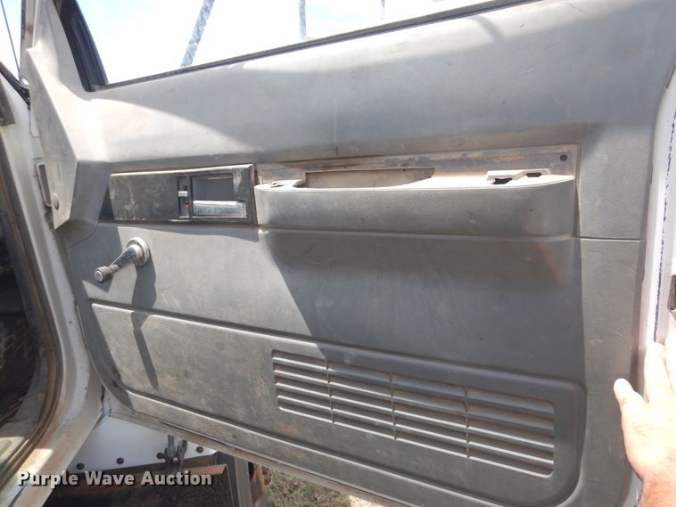 image for item DI0115 1994 Chevrolet Kodiak C5500  digger derrick truck