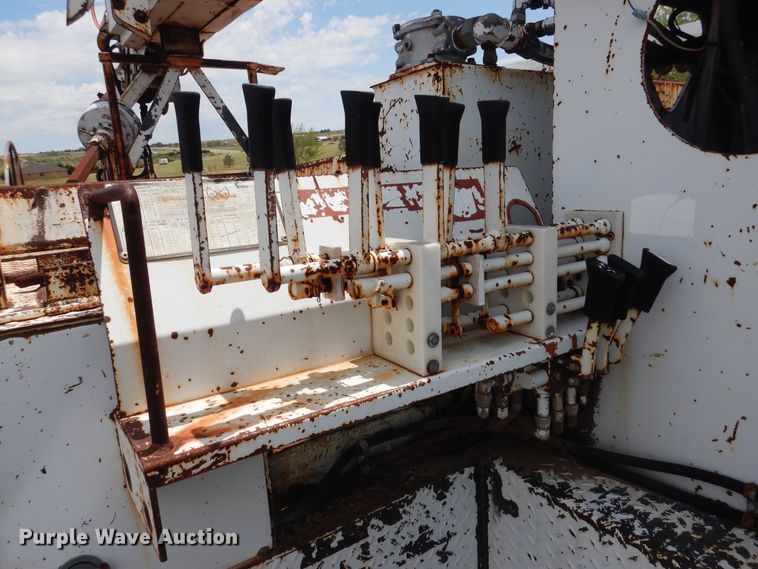 image for item DI0115 1994 Chevrolet Kodiak C5500  digger derrick truck