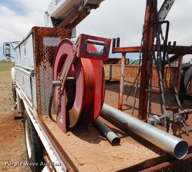 image for item DI0115 1994 Chevrolet Kodiak C5500  digger derrick truck