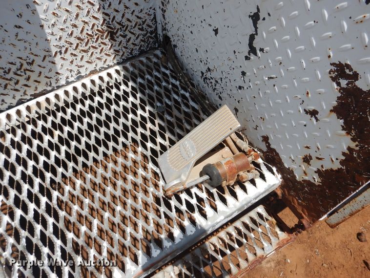 image for item DI0115 1994 Chevrolet Kodiak C5500  digger derrick truck