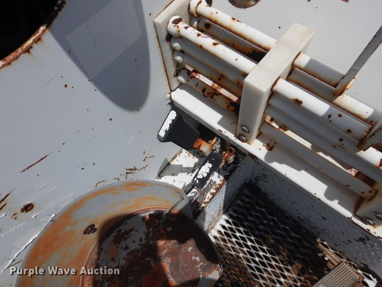 image for item DI0115 1994 Chevrolet Kodiak C5500  digger derrick truck