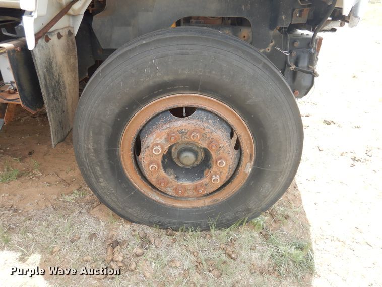 image for item DI0115 1994 Chevrolet Kodiak C5500  digger derrick truck