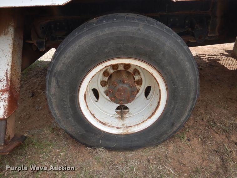 image for item DI0115 1994 Chevrolet Kodiak C5500  digger derrick truck