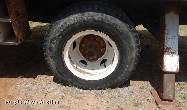 image for item DI0115 1994 Chevrolet Kodiak C5500  digger derrick truck