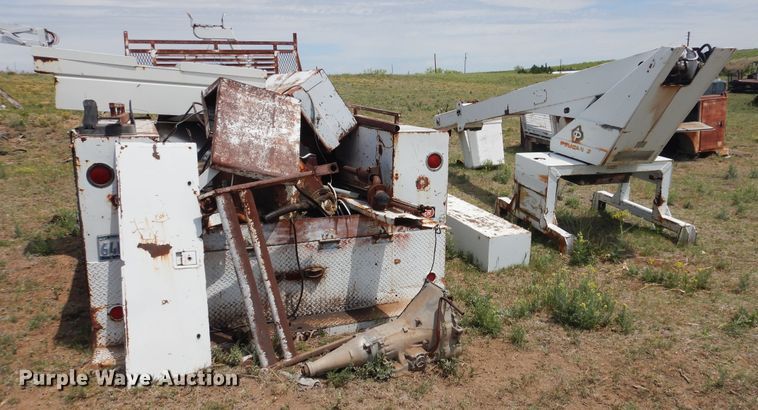 image for item DI0128 Truck beds and trailer