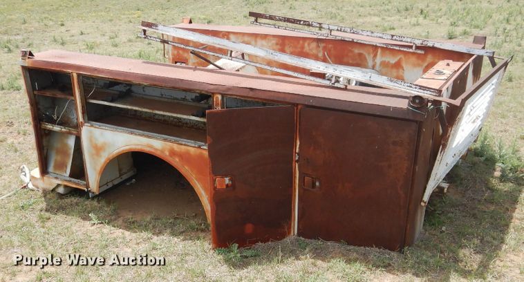 image for item DI0128 Truck beds and trailer