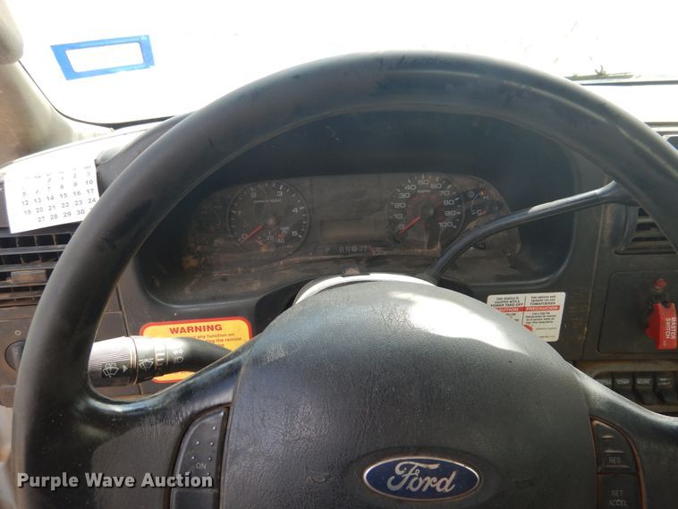 image for item DI0140 2006 Ford F550 Super Duty  bucket truck