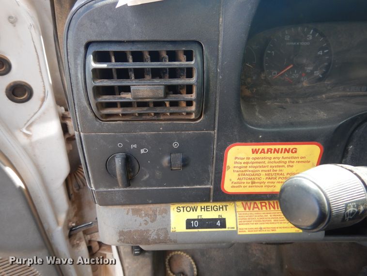 image for item DI0140 2006 Ford F550 Super Duty  bucket truck