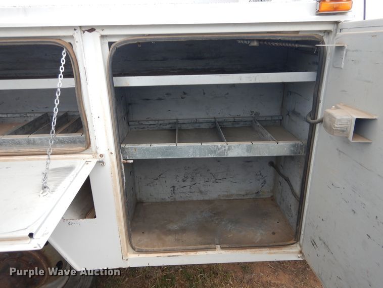 image for item DI0140 2006 Ford F550 Super Duty  bucket truck