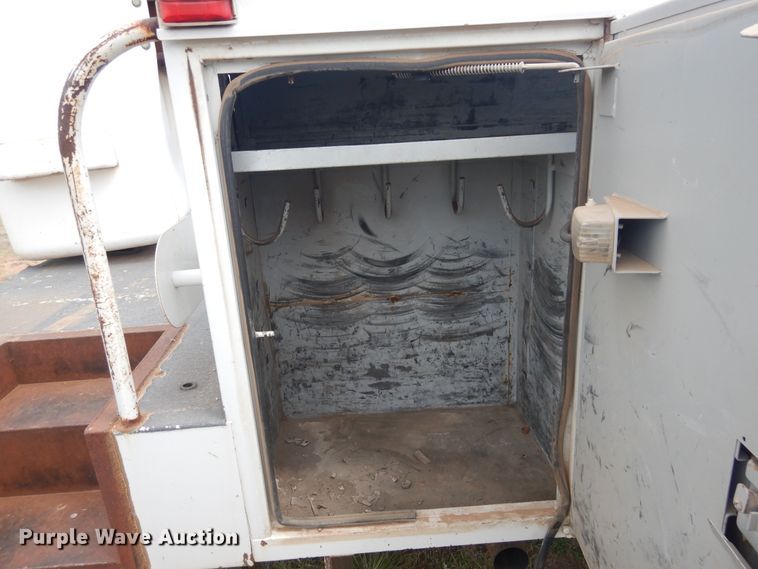 image for item DI0140 2006 Ford F550 Super Duty  bucket truck