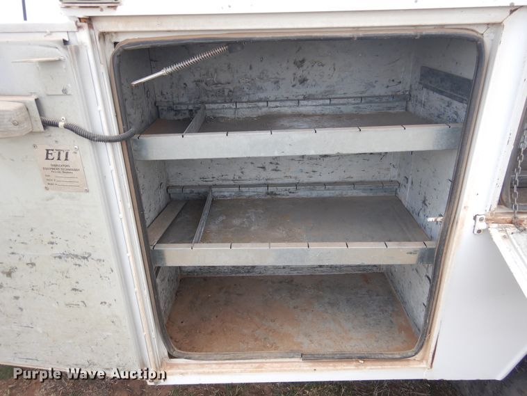 image for item DI0140 2006 Ford F550 Super Duty  bucket truck