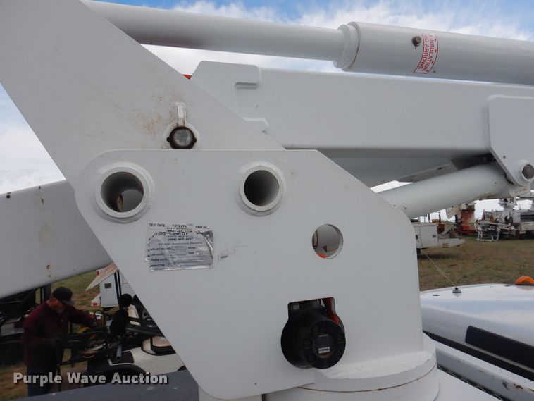 image for item DI0140 2006 Ford F550 Super Duty  bucket truck