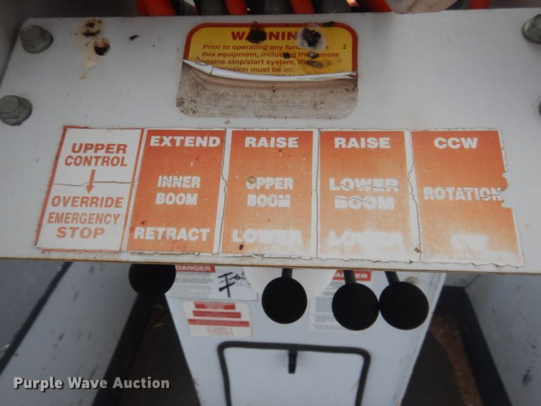 image for item DI0140 2006 Ford F550 Super Duty  bucket truck