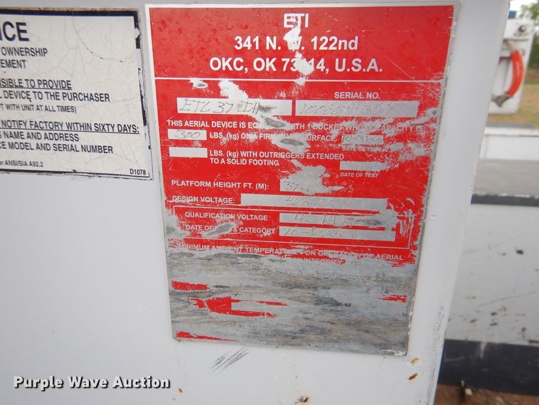 image for item DI0140 2006 Ford F550 Super Duty  bucket truck