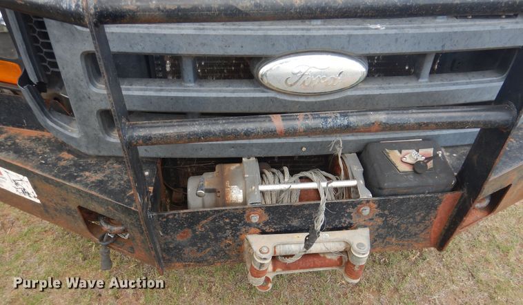 image for item DI0140 2006 Ford F550 Super Duty  bucket truck