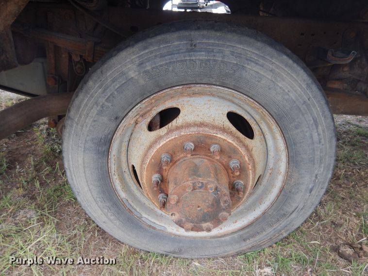 image for item DI0140 2006 Ford F550 Super Duty  bucket truck