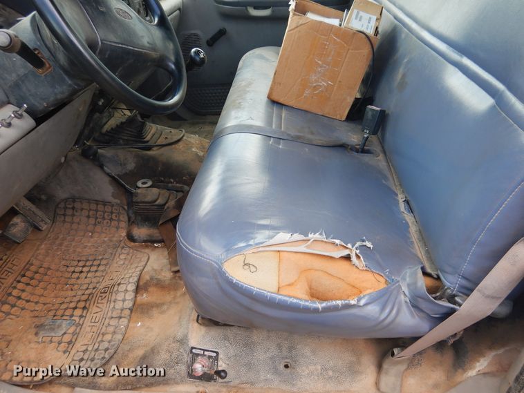 image for item DI0141 2001 Ford F450 Super Duty  bucket truck