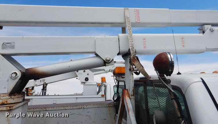 image for item DI0141 2001 Ford F450 Super Duty  bucket truck