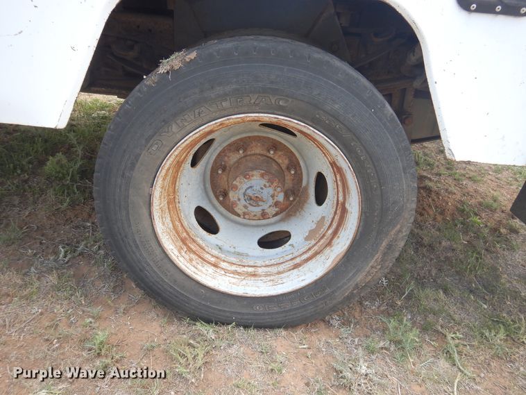 image for item DI0141 2001 Ford F450 Super Duty  bucket truck