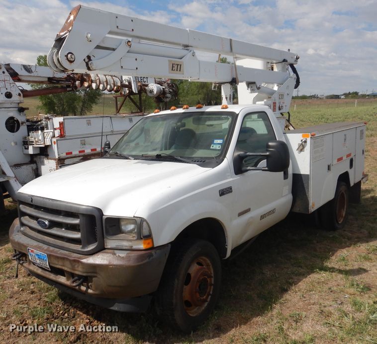image for item DI0142 2003 Ford F550 Super Duty  bucket truck