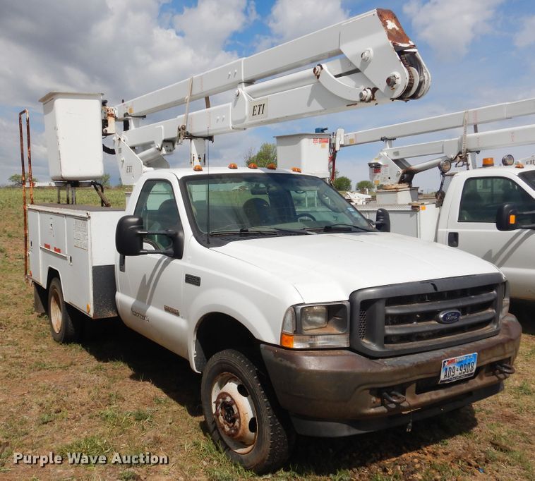image for item DI0142 2003 Ford F550 Super Duty  bucket truck