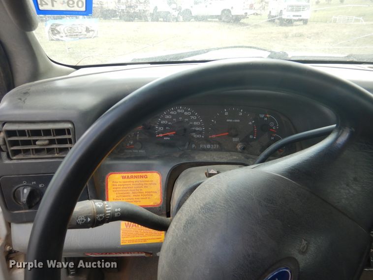 image for item DI0142 2003 Ford F550 Super Duty  bucket truck