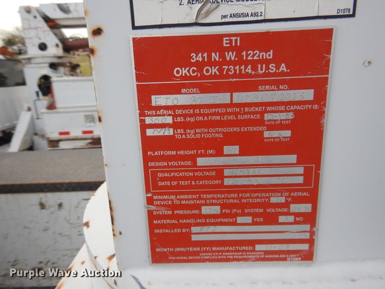 image for item DI0142 2003 Ford F550 Super Duty  bucket truck