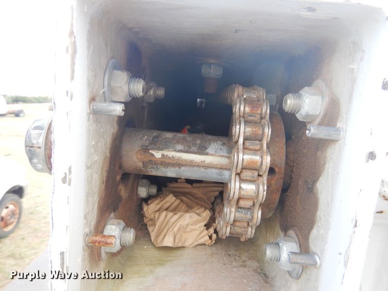 image for item DI0142 2003 Ford F550 Super Duty  bucket truck