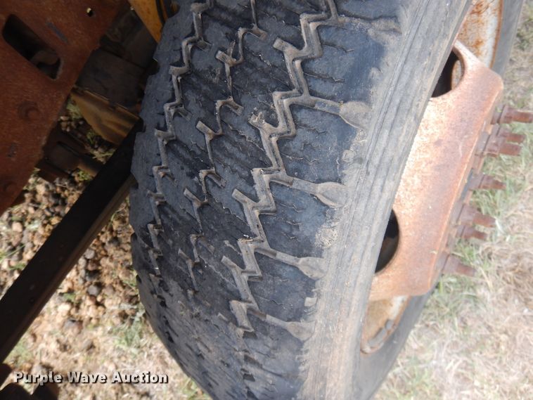 image for item DI0142 2003 Ford F550 Super Duty  bucket truck