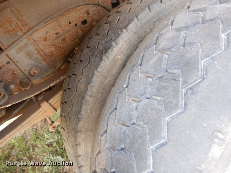 image for item DI0142 2003 Ford F550 Super Duty  bucket truck