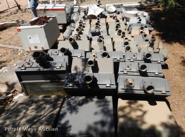 image for item DI0144 Approximately 85 halogen lights