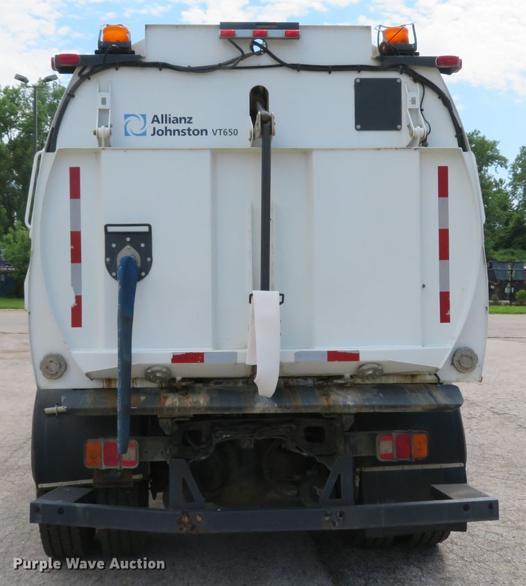 image for item DI2231 2007 Freightliner Business Class M2  street sweeper truck