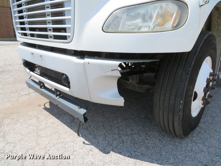 image for item DI2231 2007 Freightliner Business Class M2  street sweeper truck