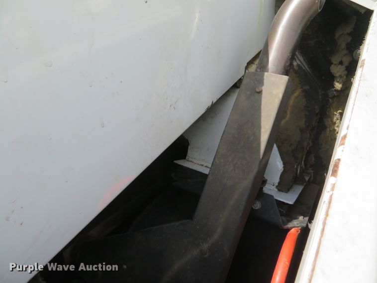 image for item DI2231 2007 Freightliner Business Class M2  street sweeper truck