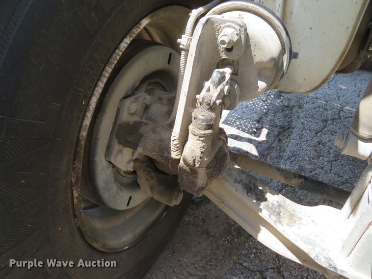 image for item DI2231 2007 Freightliner Business Class M2  street sweeper truck