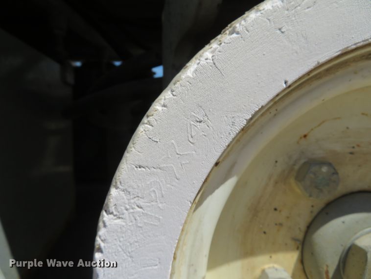 image for item DI2233 2012 Skyjack SJIII 3219  scissor lift