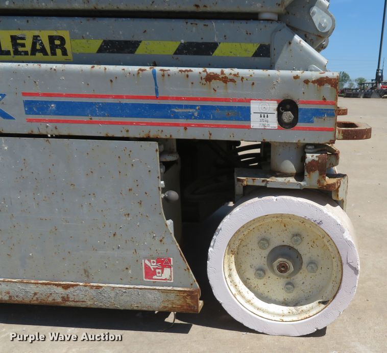 image for item DI2234 2012 Skyjack SJIII 3219  scissor lift