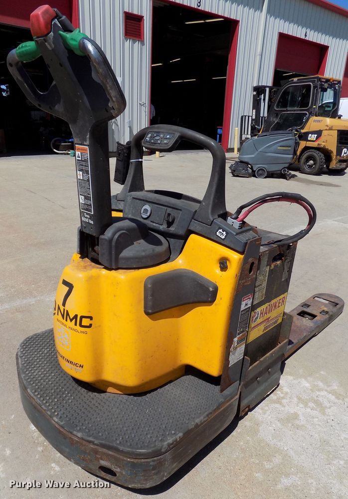 image for item DO9331 Jungheinrich ECR327 pallet jack