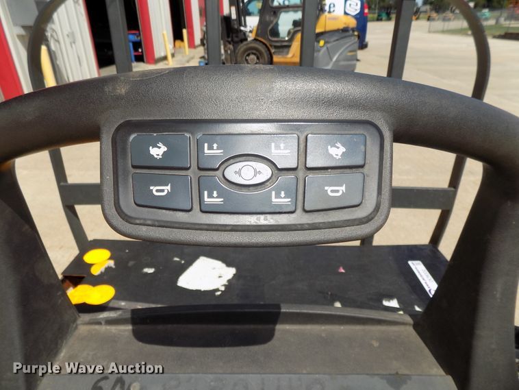 image for item DO9332 Jungheinrich ECR327 pallet jack