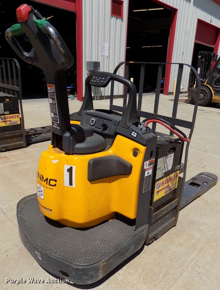 image for item DO9333 Jungheinrich ECR327 pallet jack