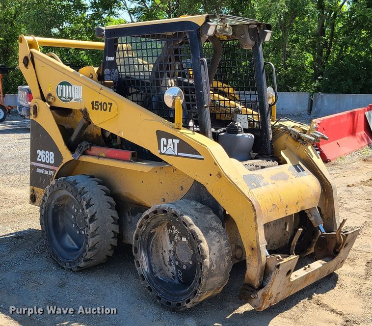 image for item EL9814 2006 Caterpillar 268B  skid steer loader