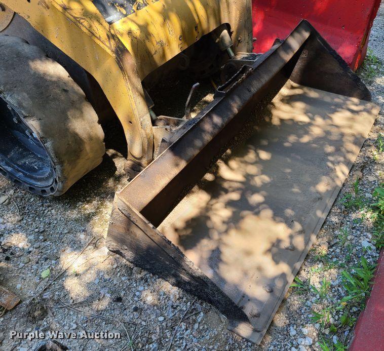 image for item EL9814 2006 Caterpillar 268B  skid steer loader